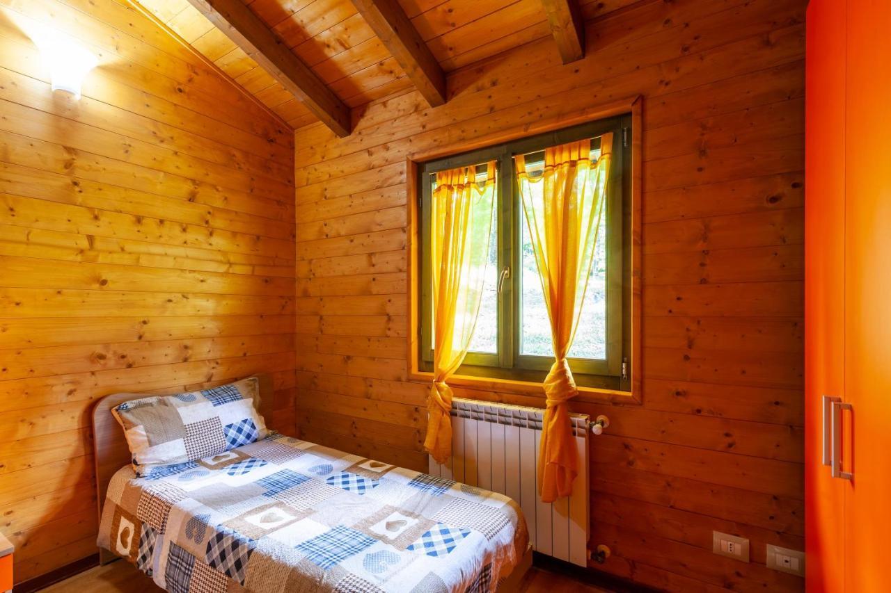 Villaggio Anemone - Chalet Anemone Capanne di Sillano Luaran gambar